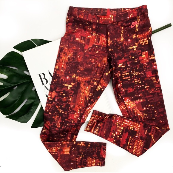 Nike Pants - Nike ru city print leggings